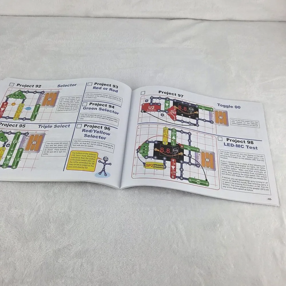 Elenco Snap Circuits Arcade Electronics Kit Complete Tested Working SCA-200